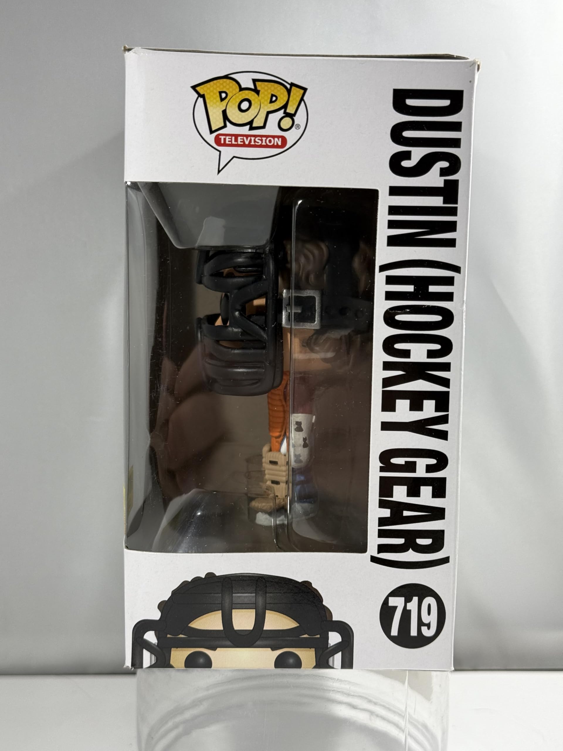 Amazon.com: Funko Pop! Television #719 Stranger Things Dustin